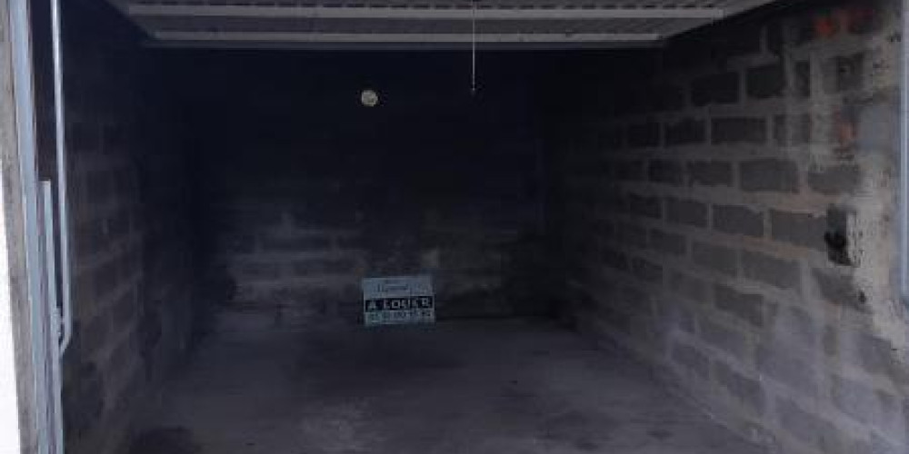 parking à LE BOUSCAT (33110)